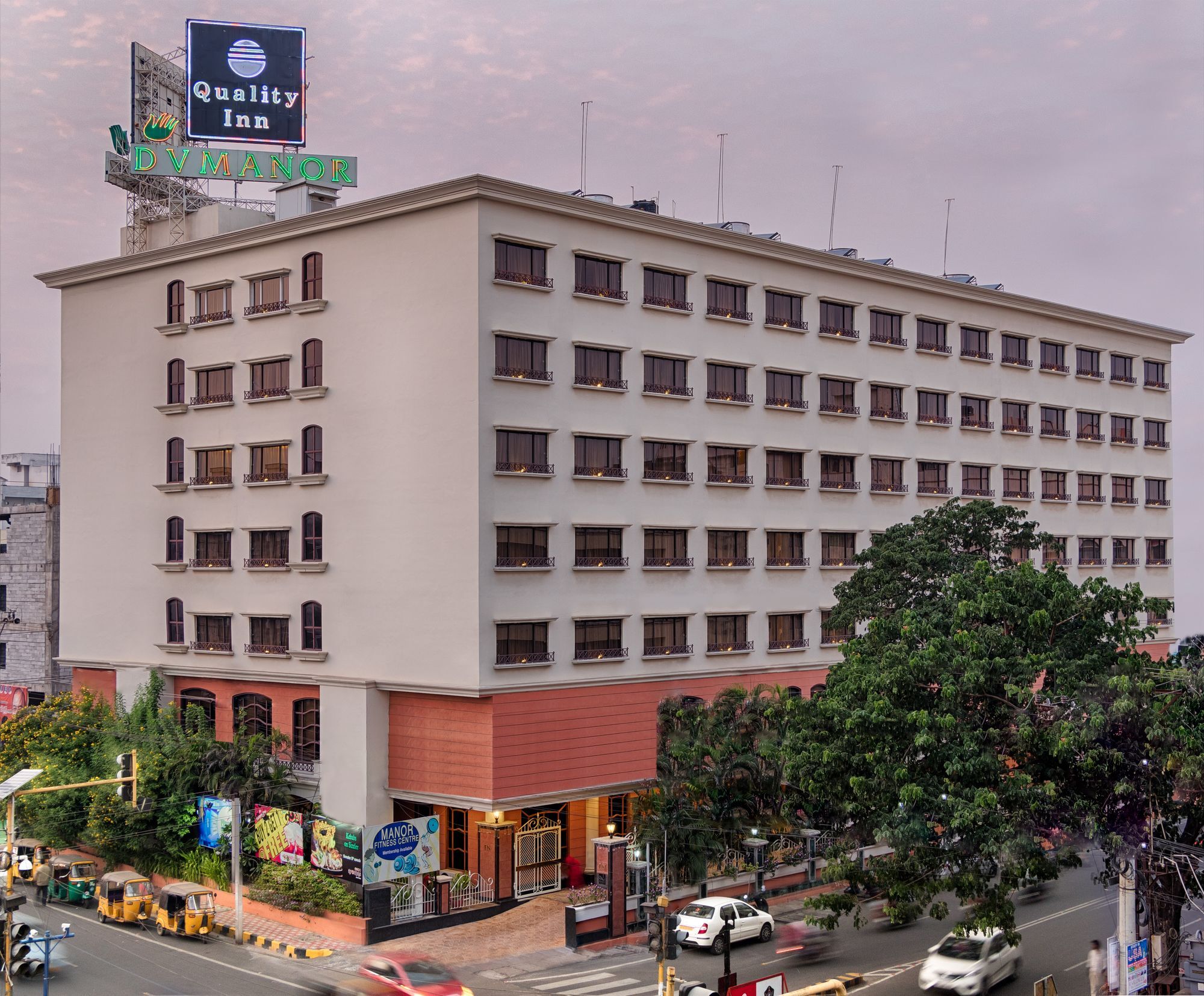 Quality Hotel D V Manor Vijayawāda Exterior foto